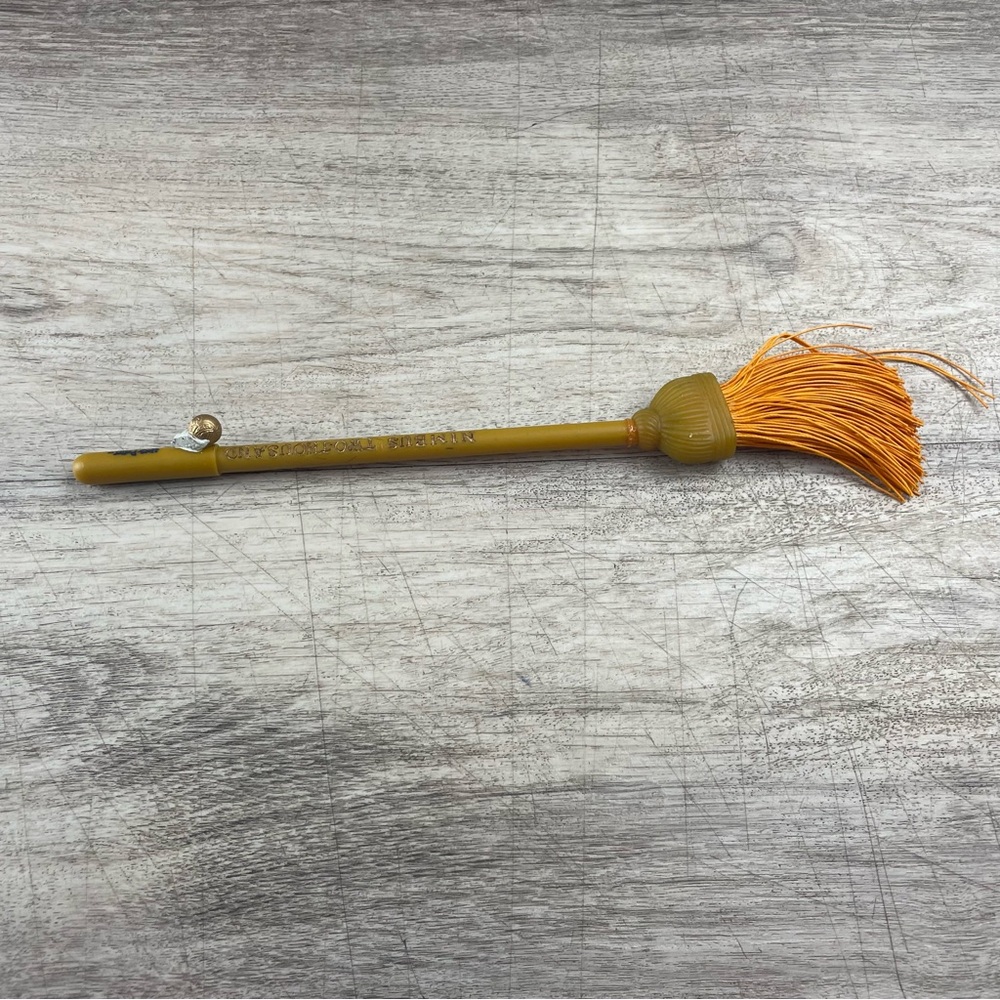 Harry Potter Nimbus 2000 Pen Golden Snitch Cap Collectible